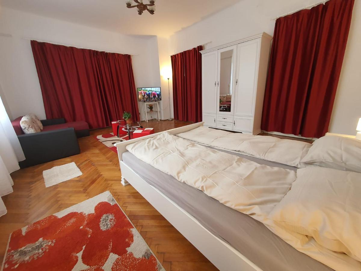 Apartament Enescu Тімішоара Екстер'єр фото